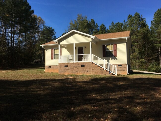 355 Bailey Rd in Lancaster, SC - Building Photo - Building Photo