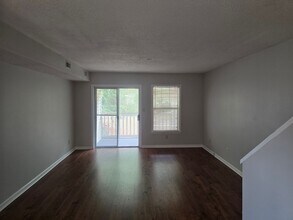 134 Schultz St in Chapel Hill, NC - Building Photo - Building Photo
