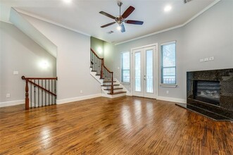 4323 Dickason Ave in Dallas, TX - Foto de edificio - Building Photo