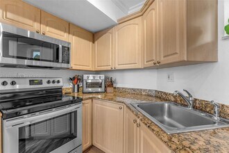 3106 Bird Ave in Miami, FL - Building Photo - Building Photo