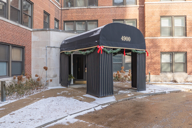 4900 N Marine Dr in Chicago, IL - Foto de edificio - Building Photo