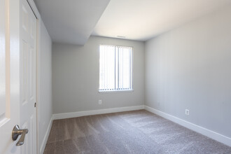 Woodvale Apartments in Silver Spring, MD - Building Photo - Interior Photo