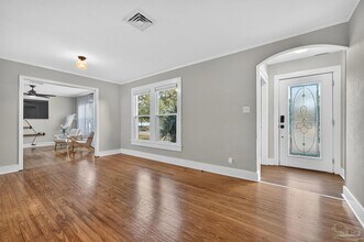 1410 W Gregory St in Pensacola, FL - Foto de edificio - Building Photo