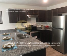 6426 Sweetbay Ln, Unit 101 in Jacksonville, FL - Building Photo - Building Photo