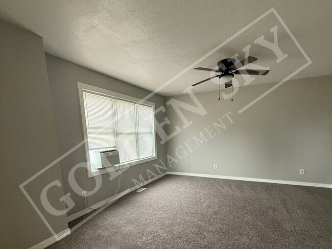 912 S Macedonia Ave in Muncie, IN - Building Photo - Building Photo