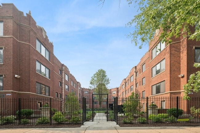 property at 1339 W Estes Ave