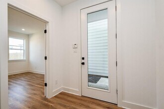 4870 Brinkman St in Houston, TX - Building Photo - Building Photo