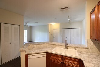 625 Fairway Dr in St. Augustine, FL - Foto de edificio - Building Photo