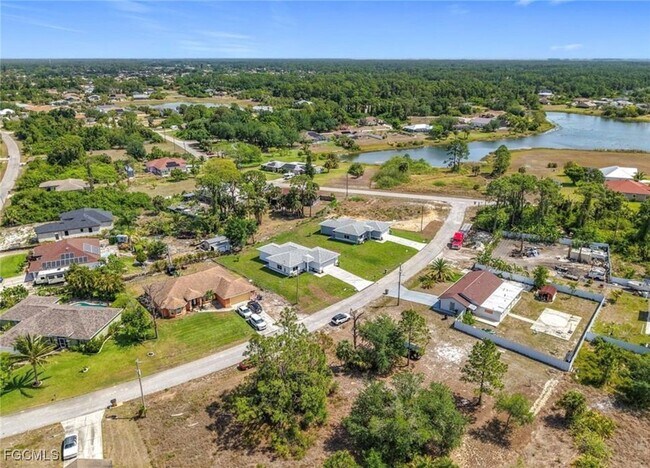 property at 829 Wabash St