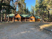 000 Sanctuary Farm Ln in Kalispell, MT - Foto de edificio - Building Photo