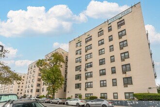 Seacrest Towers in Brooklyn, NY - Building Photo - Building Photo