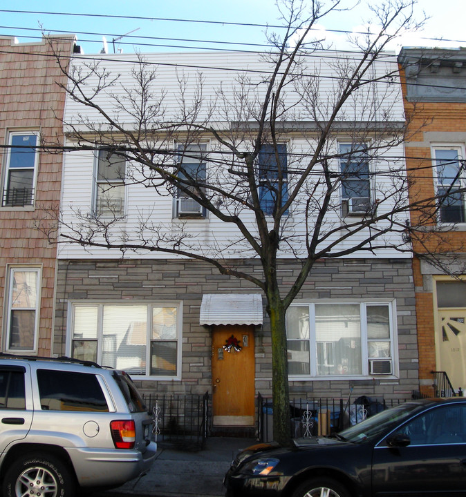 18-14 Himrod St in Flushing, NY - Building Photo