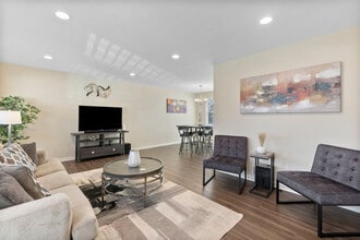 623 Quail Run Rd in Matteson, IL - Building Photo - Building Photo