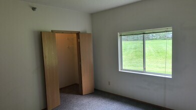 Henderson Apartments in Henderson, MN - Building Photo - Building Photo