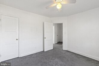 5626 Midwood Ave in Baltimore, MD - Building Photo - Building Photo