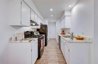 703 Country Aire Dr in Round Rock, TX - Building Photo - Building Photo