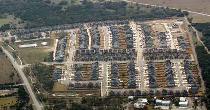 Mockingbird Park in Leander, TX - Foto de edificio - Building Photo