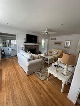8 Oak Shore Dr in Bayville, NY - Building Photo - Building Photo