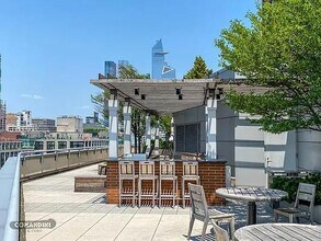 450 W 17th St in New York, NY - Building Photo - Building Photo