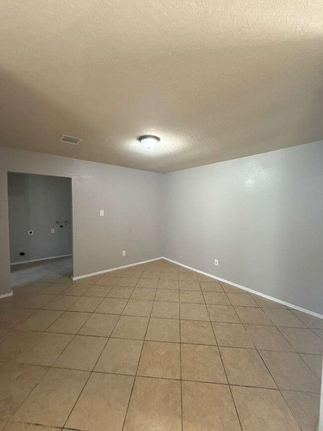 property at 22602 Fincastle Dr