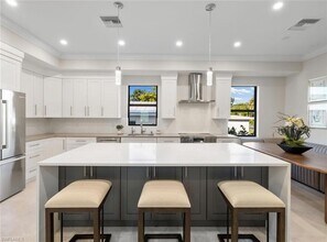 2721 Van Buren Ave in Naples, FL - Building Photo - Building Photo