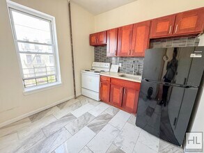 374 Ralph Ave in Brooklyn, NY - Building Photo - Building Photo