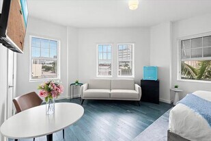 1701 Alton Rd in Miami Beach, FL - Building Photo