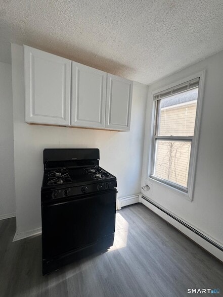 265 6th St, Unit 3rd in Bridgeport, CT - Foto de edificio - Building Photo