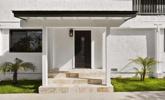2537 Davis Ave in Carlsbad, CA - Building Photo