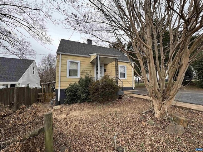 property at 1104 Altavista Ave