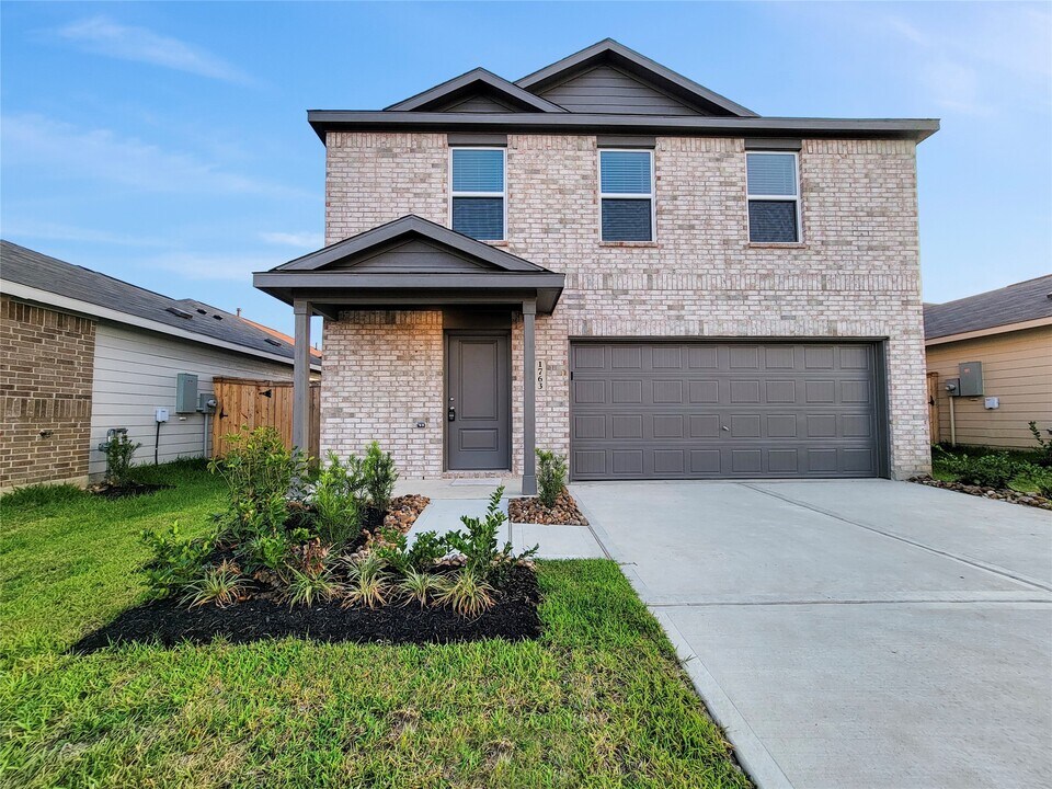 1763 Green Warbler Ln in Crosby, TX - Building Photo