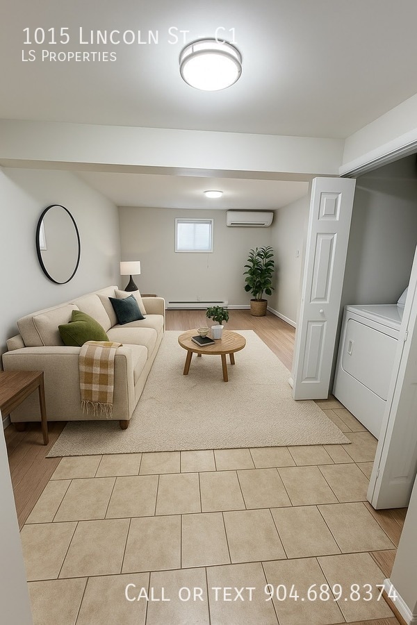 property at 1015 Lincoln St