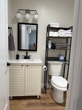12443 Grevillea Ave, Unit E in Hawthorne, CA - Building Photo - Building Photo