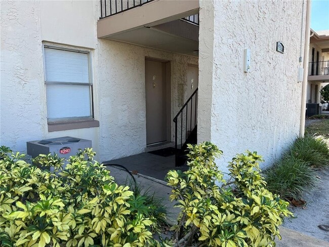 1916 Honour Rd in Orlando, FL - Foto de edificio - Building Photo