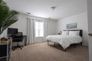 1510 E Henry St in Savannah, GA - Building Photo