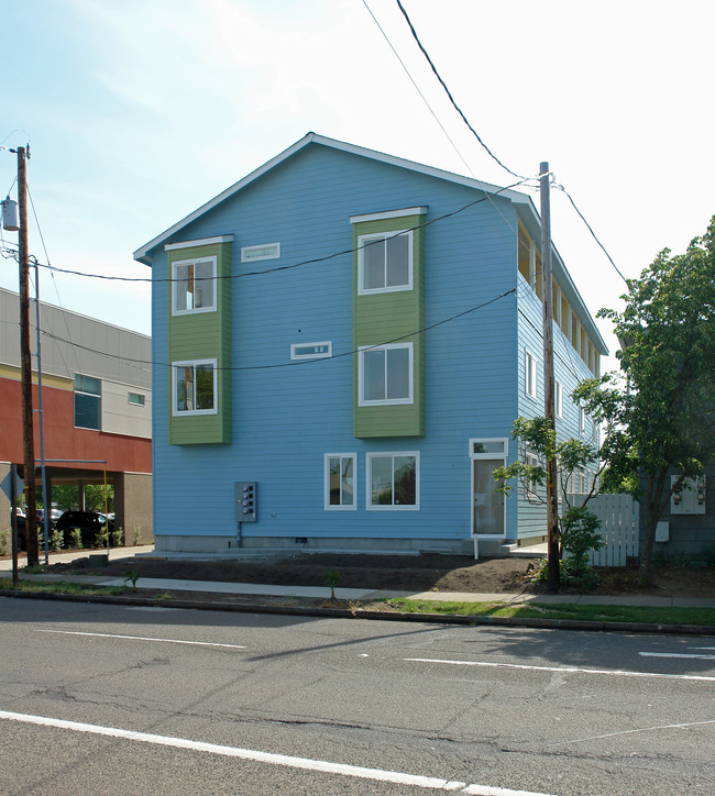 1857 Pearl St in Eugene, OR - Building Photo - Building Photo