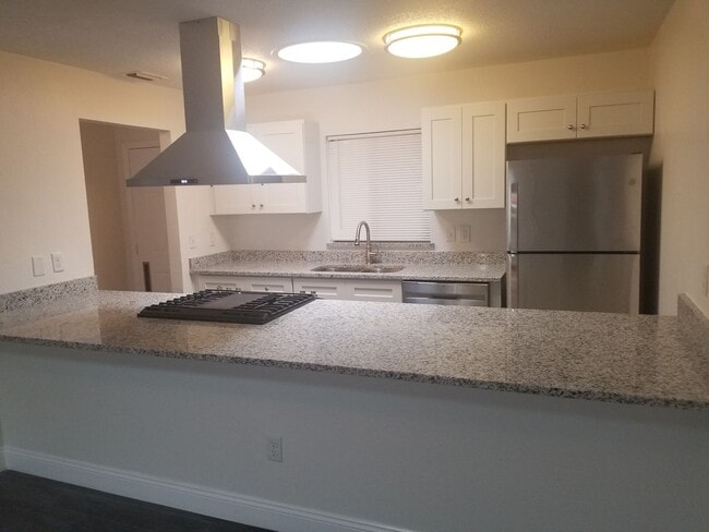 711 N Wild Olive Ave in Daytona Beach, FL - Building Photo - Building Photo