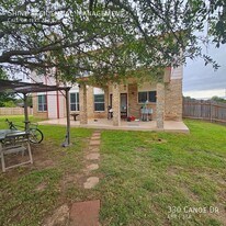 330 Canoe Dr in Harker Heights, TX - Building Photo