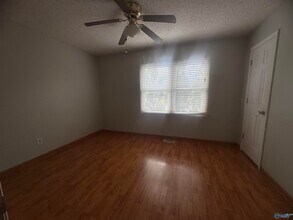 210 Marinawoods Dr SE in Huntsville, AL - Building Photo - Building Photo