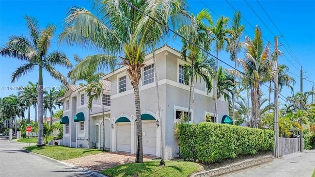 property at 851 N 11th Ave