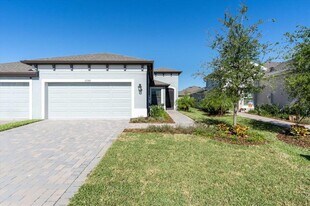 12545 Oak Hill Way in Duette, FL - Building Photo