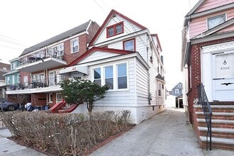 83-08 Dongan Ave in Queens, NY - Building Photo - Building Photo