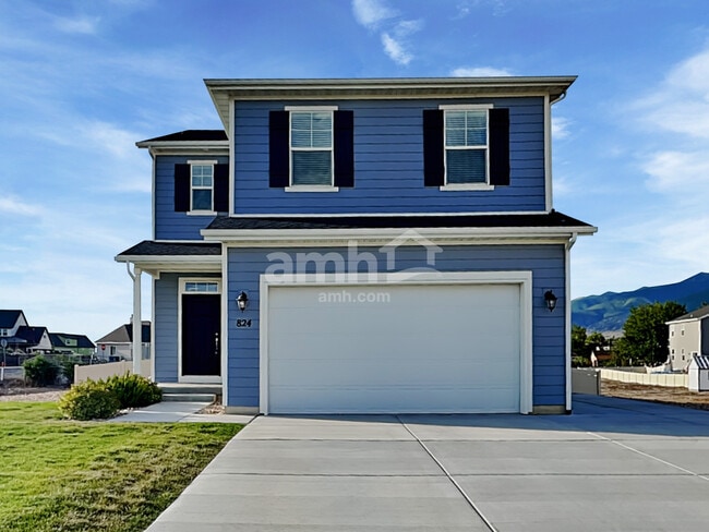 property at 824 Grover Ct