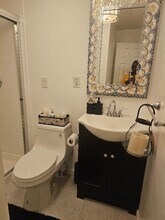 7500 Harrison Ln in Temple Hills, MD - Foto de edificio - Building Photo