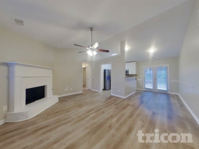 449 Sarah's Ln in Locust Grove, GA - Building Photo - Building Photo