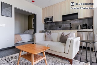 1400 W Randolph St in Chicago, IL - Building Photo - Building Photo