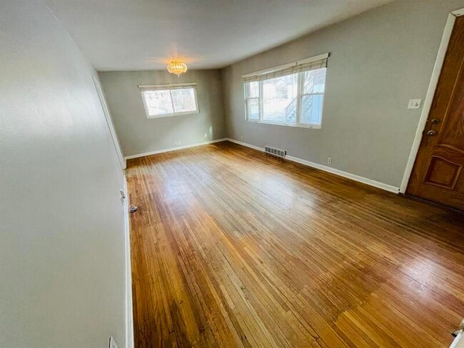 5624 Lake St in Omaha, NE - Building Photo - Building Photo