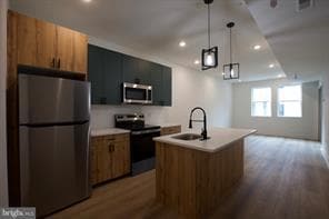 property at 1224 W Silver St