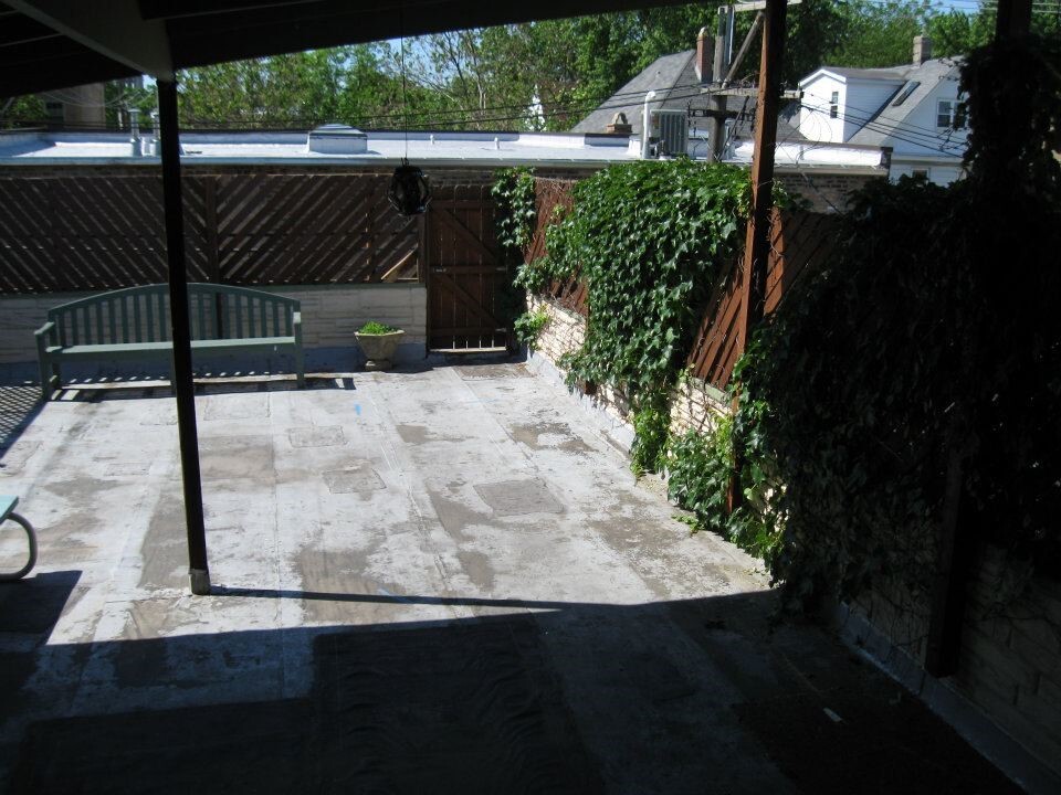 1415 W Devon Ave, Unit 1 bedroom in Chicago, IL - Building Photo