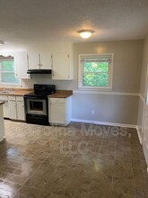 205 Knighton Dr in Wellford, SC - Building Photo - Building Photo